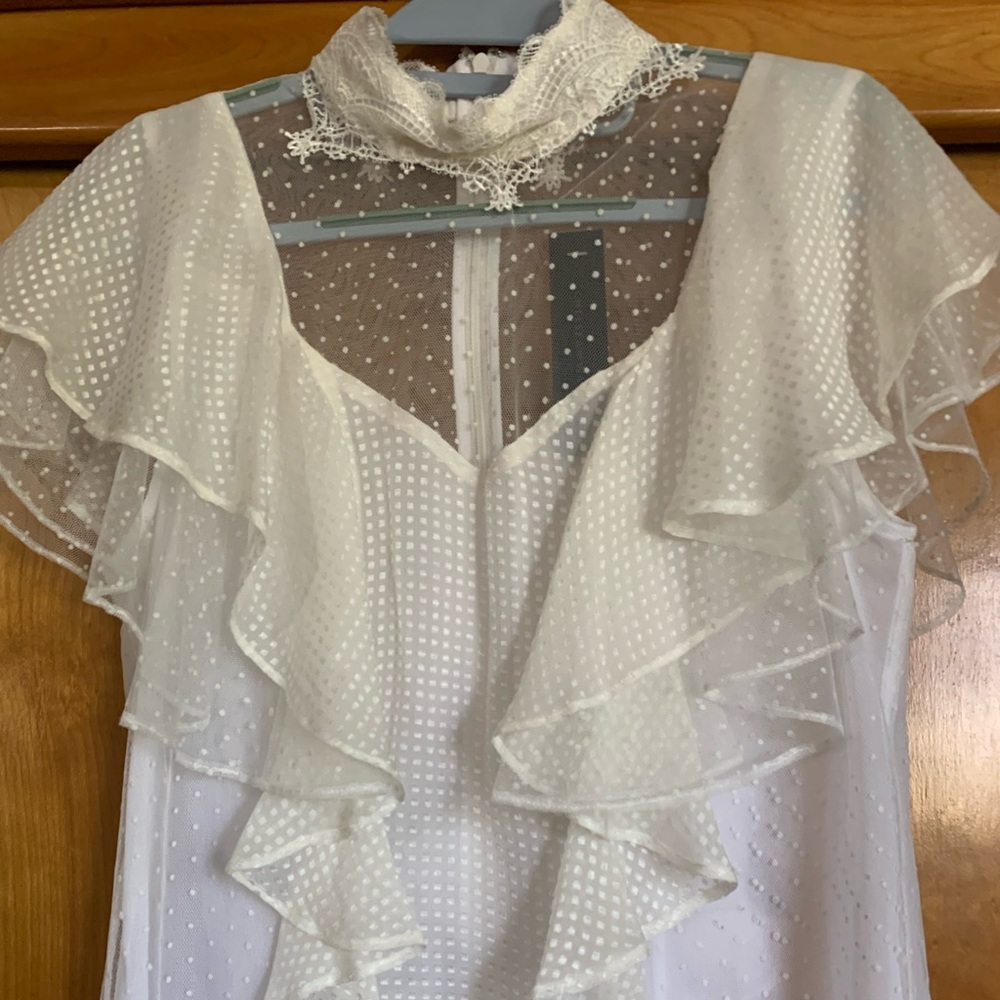 NEW Chelsea and Walker ruffle blouse ivory color with tags.